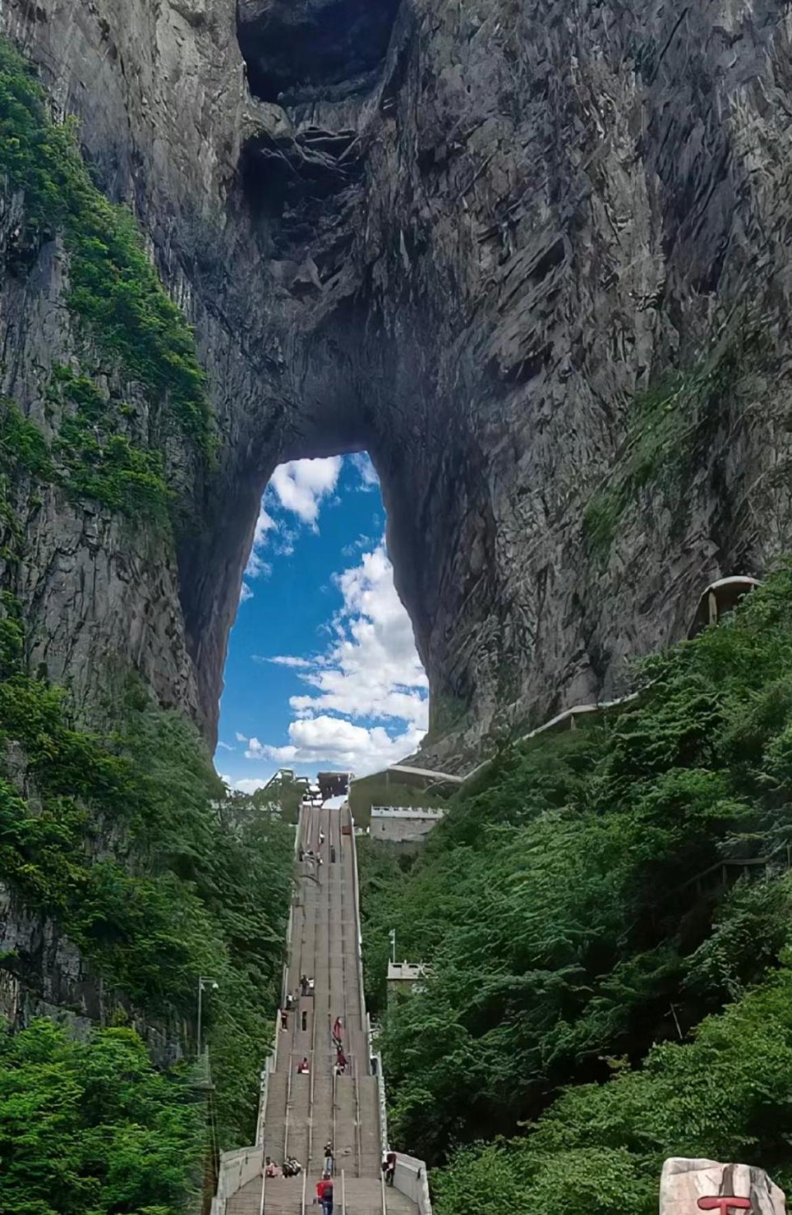 Tongfu Inn Чжанцзяцзе Екстер'єр фото